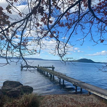 Zodiac Bay Lake Retreat 로토루아 외부 사진