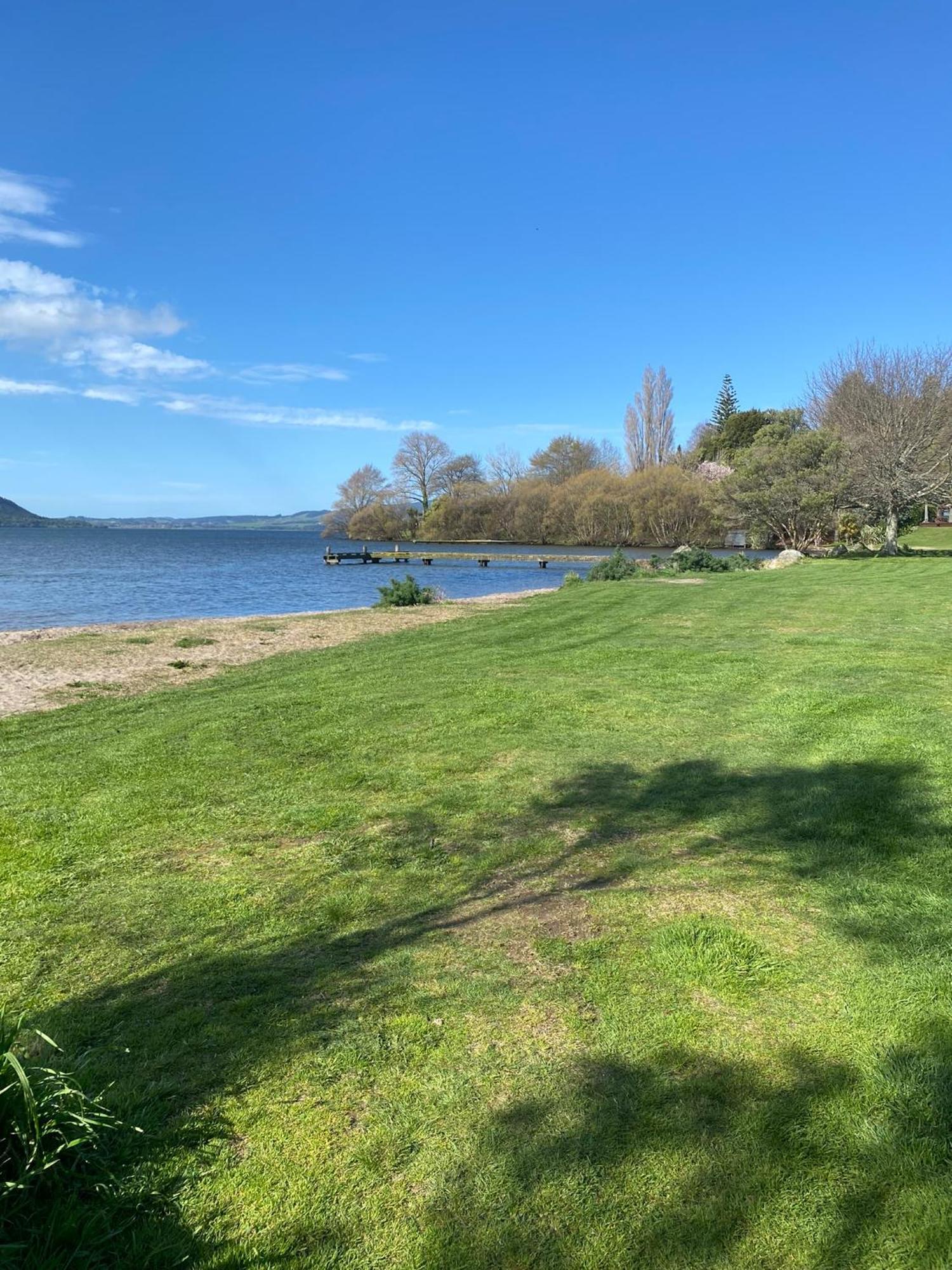 Zodiac Bay Lake Retreat 로토루아 외부 사진